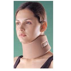 COLLARE CERVICALE OPPO A DENSITA' COMPATTA MISURA SMALL SUPPORTA LA COLONNA CERVICALE IN POSIZIONE NEUTRALE O ANATOMICA E PROVVEDE AD IMMOBILIZZARLA CHIUSURA IN VELCRO - pharmaonline24.it